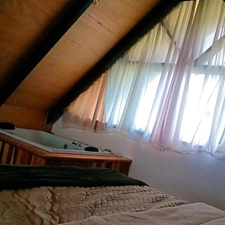 Chale Com Vidros E Hidromassagem Villa São Bento do Sapucaí Eksteriør billede